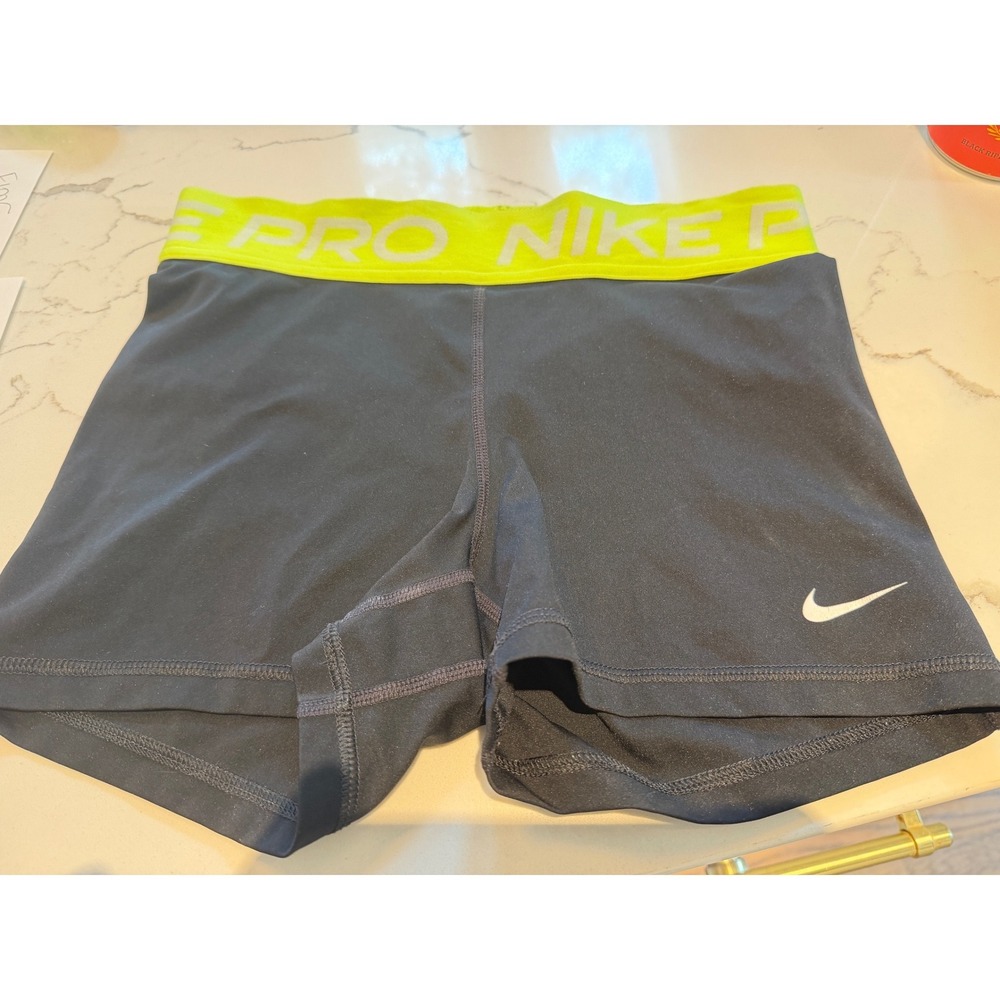 Nike Pro Women 3 Inch Training Shorts Black Neon Yellow CZ9857-013 Small
